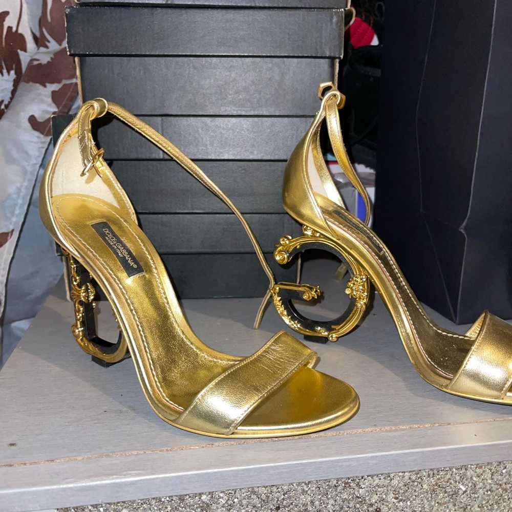 DG heels